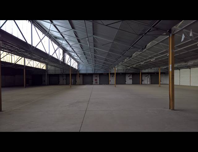 5,350M² WAREHOUSE TO LET IN ANDERBOLT